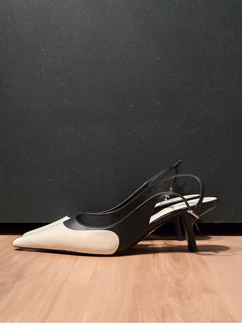 sam edelman | bayley slingback pump | pointed toe | colorblock | kitten heel